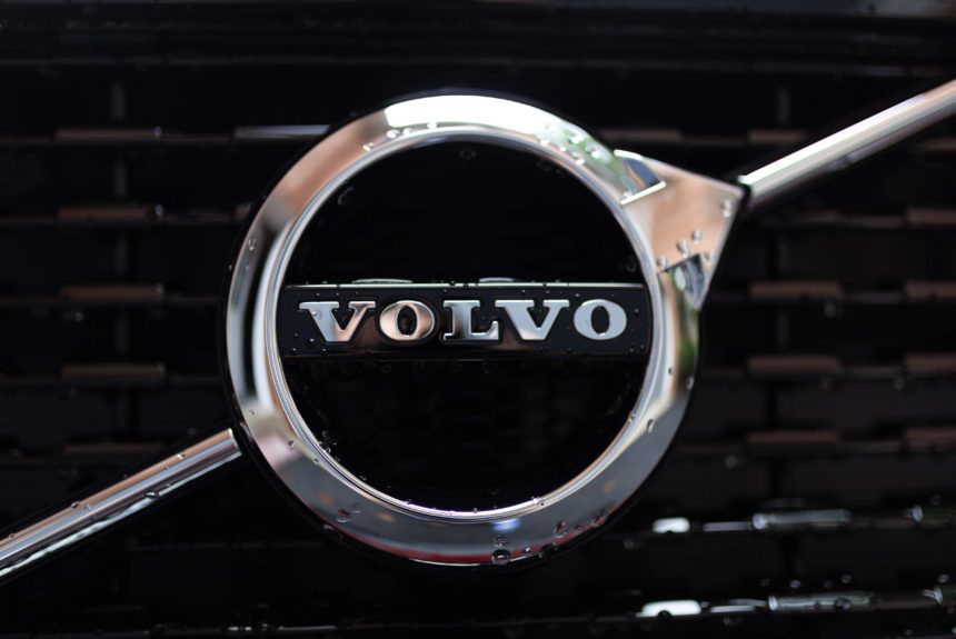 Betting on death of petrol cars, Volvo to go all electric by 2030