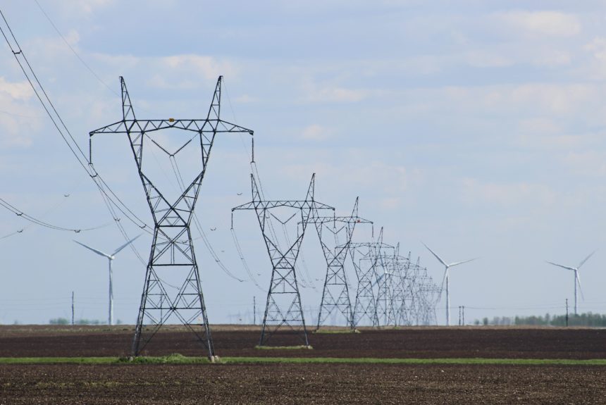 Wind developer joins $3B transmission project poised to be ‘backbone’ for Western power markets
