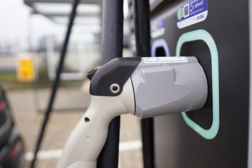 Australian Company to Build EV Charging-Station Factory in Tennessee