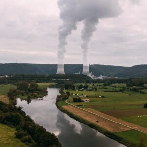 Western Countries Breathe New Life Into Old Nuclear Plants