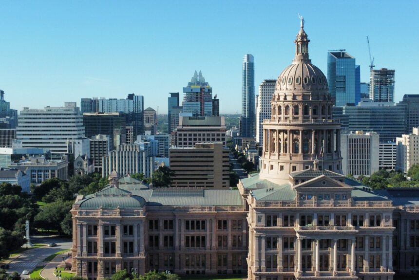 Texas State Senate Considers Electricity Market Restructuring