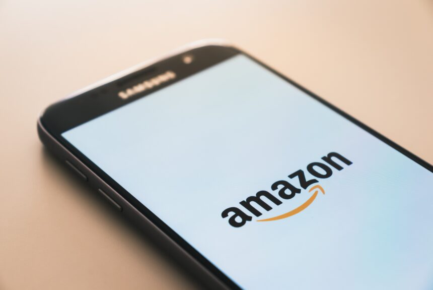 Amazon Wants to Turn Its Supply Chain Green