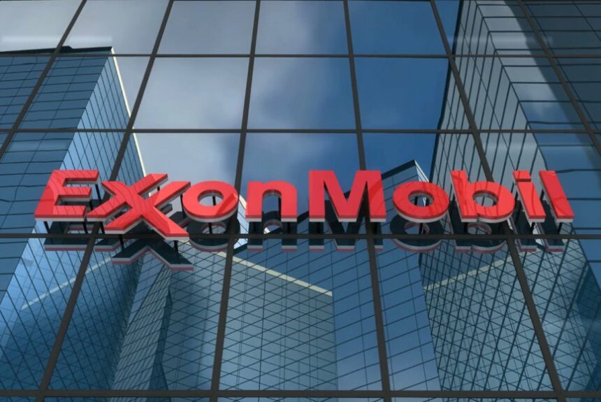 Exxon’s Chief Has a Warning for Republicans