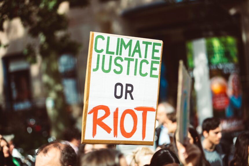 In Climate Policy, Extremism Breeds Extremism