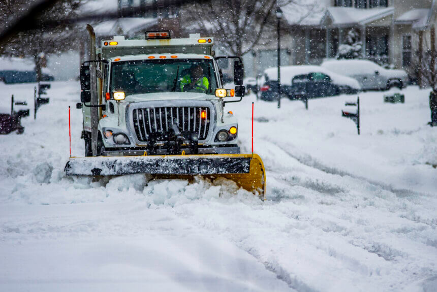 Winter storm tests US electric grid as outages spread