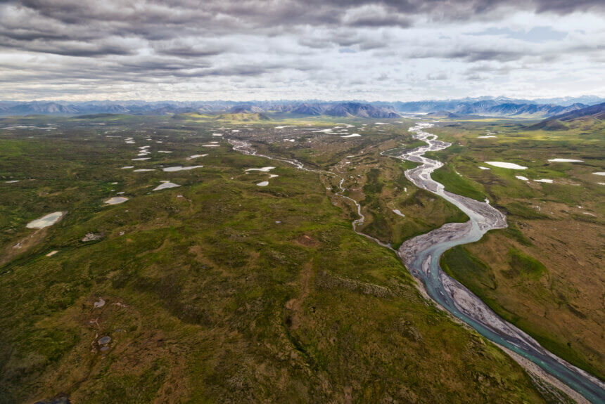 Trump auctions off rights to drill in Alaska wildlife refuge, but gets few bidders