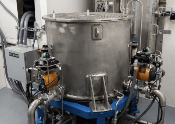 US explores 1 MW nuclear batteries that fit inside 20-foot shipping containers