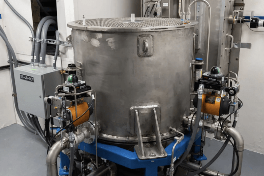 US explores 1 MW nuclear batteries that fit inside 20-foot shipping containers US explores 1 MW nuclear batteries that fit inside 20-foot shipping containers
